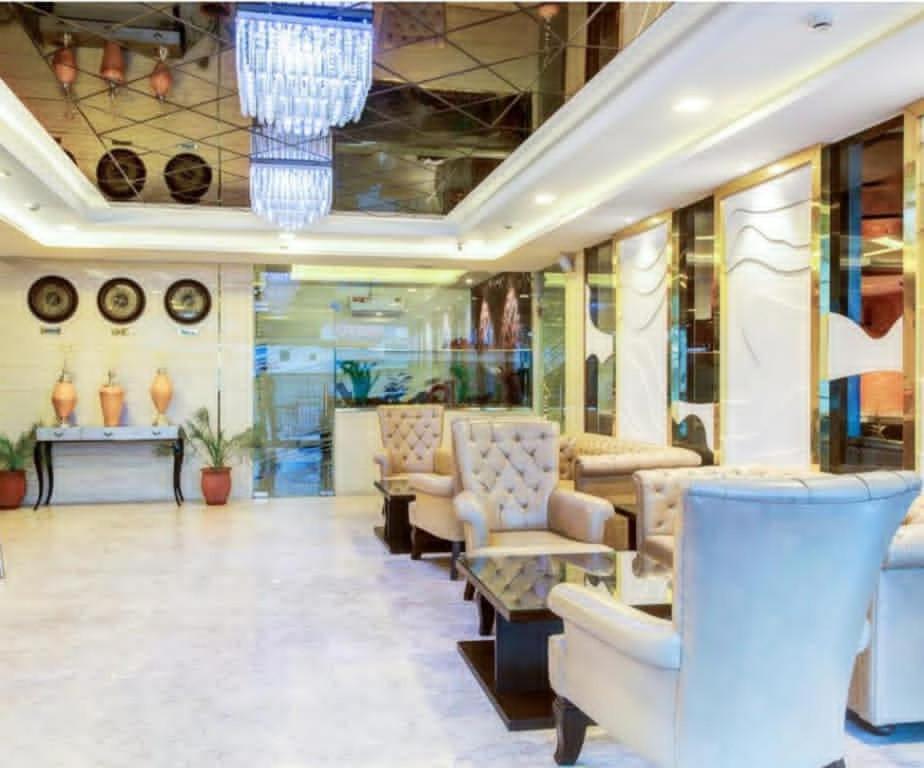 Hotel S C Residency Zirakpur 外观 照片