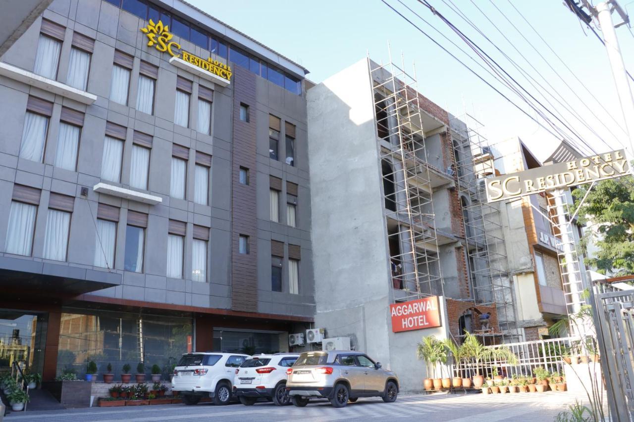 Hotel S C Residency Zirakpur 外观 照片
