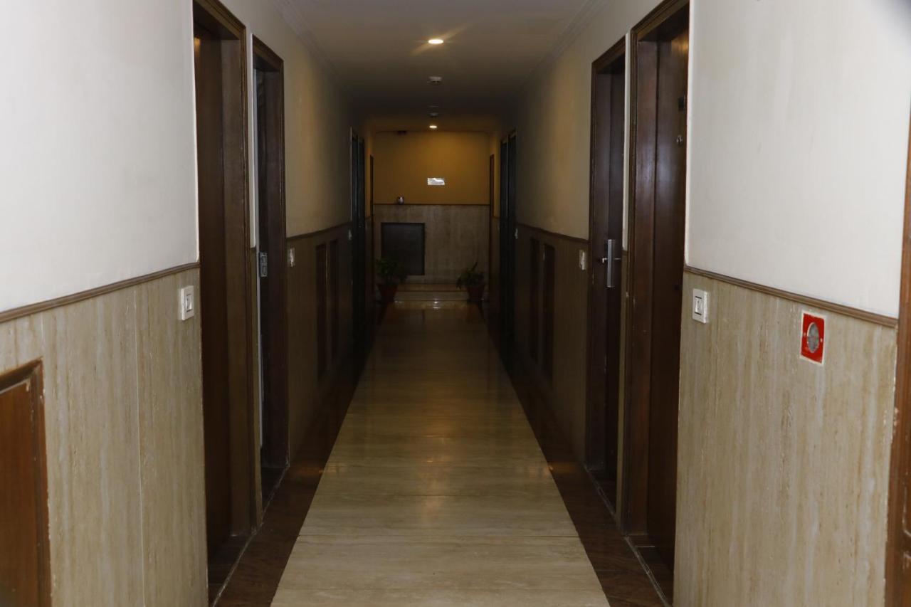 Hotel S C Residency Zirakpur 外观 照片